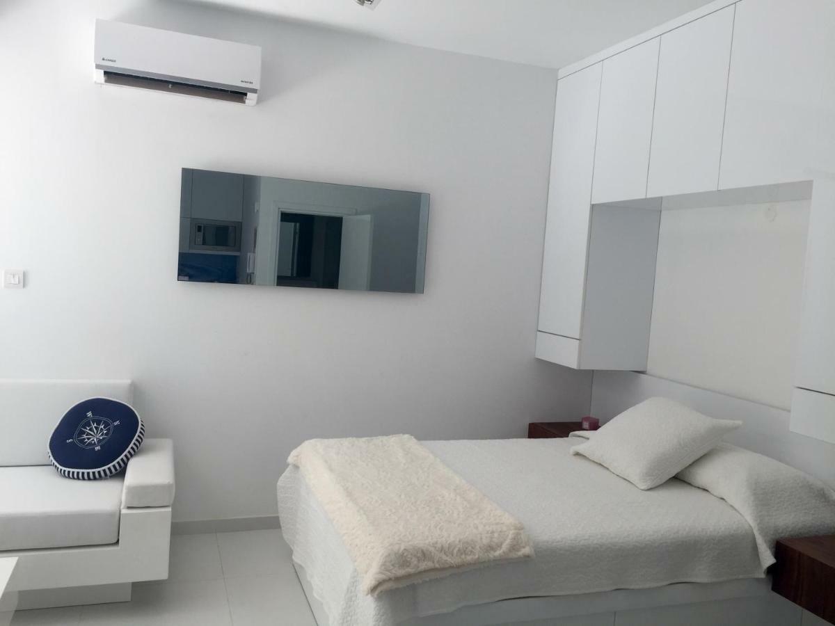 Modern Seaview Beach Studio Lemesos Exteriér fotografie